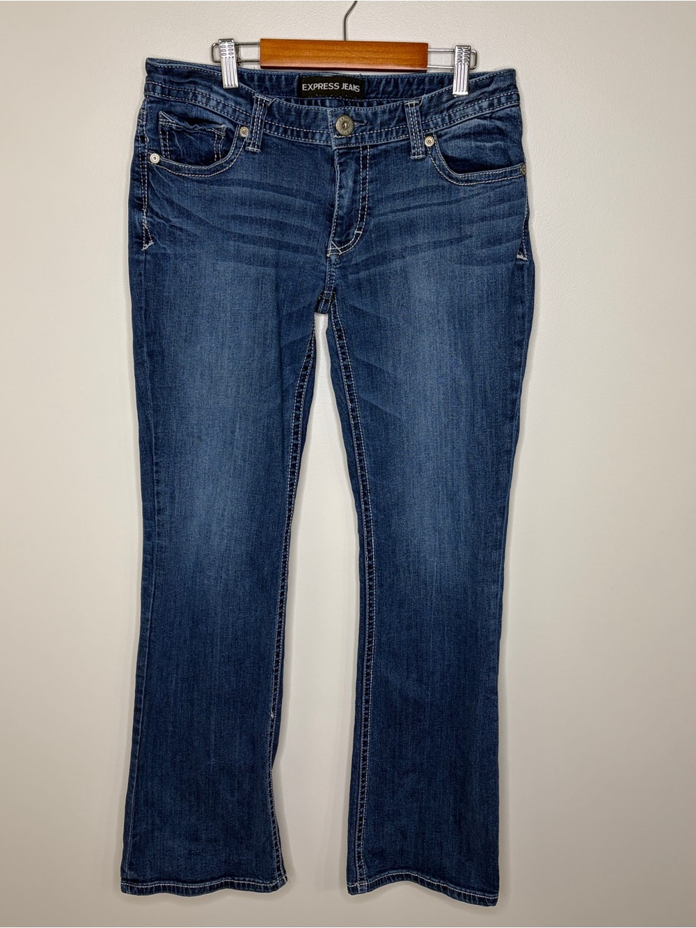 Express Low Rise Stella Bootcut Dark Wash Jeans 10
